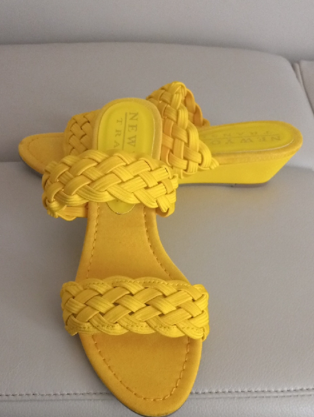 New York Transit Yellow Braided Double-Strap Slide Mules Size 7.5M - Picture 4 of 16